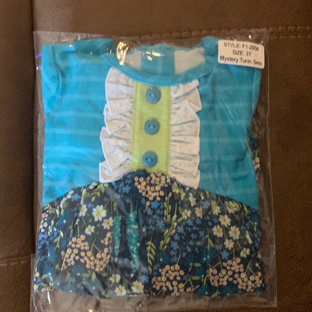 Ric Rac and ruffles mystery tunic set size 3t